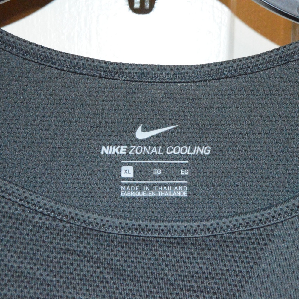 Nike Zonal Cooling training shirt
